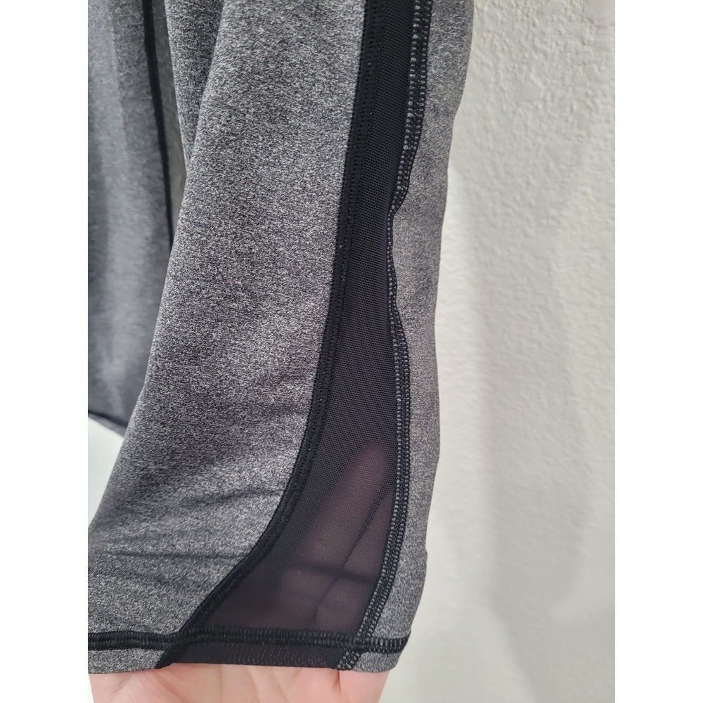 Lululemon Womens Gray Black Mesh Insert Capri Leggings Size 6‎ #P - Picture 6 of 7